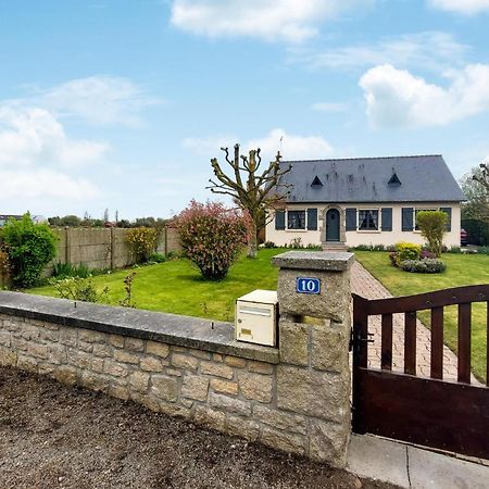 Lovely Home In La Fresnais With Kitchen Exteriör bild