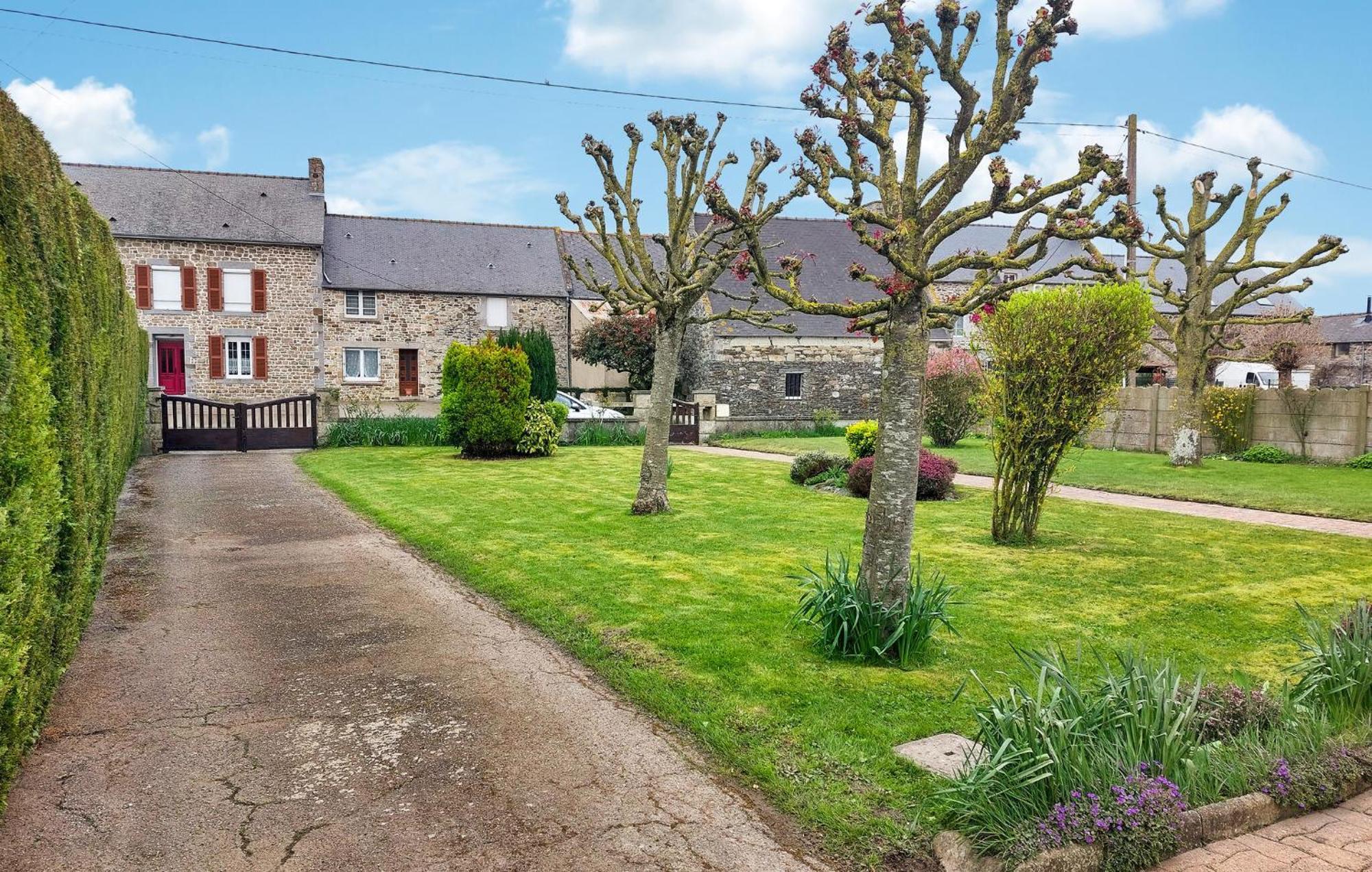 Lovely Home In La Fresnais With Kitchen Exteriör bild